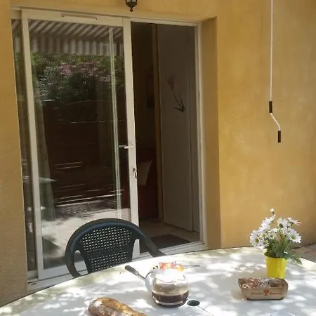 Les Jardins De La Volane Apartment